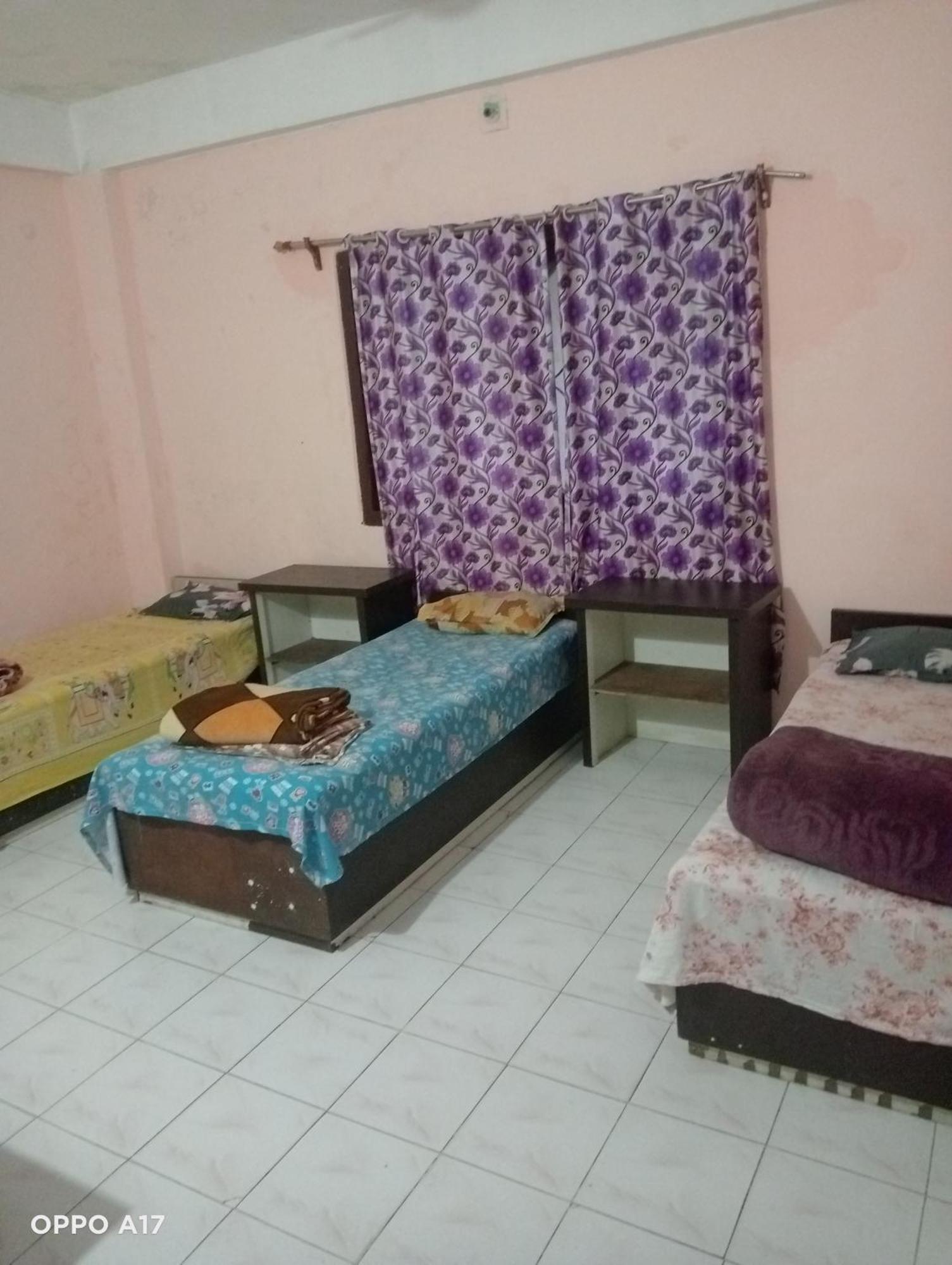 Swaroop Ashray Homestay Siliguri Chambre photo