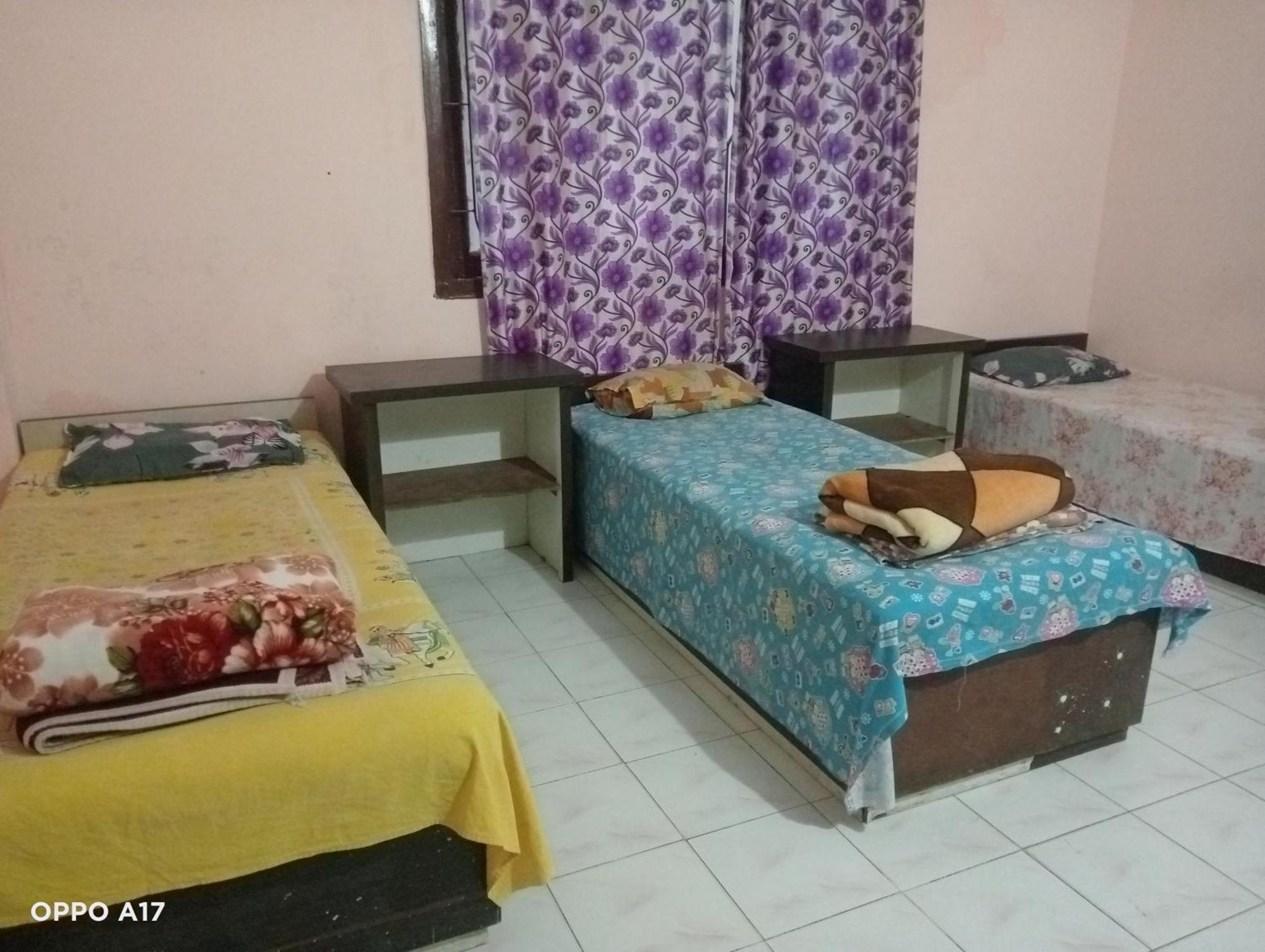Swaroop Ashray Homestay Siliguri Chambre photo